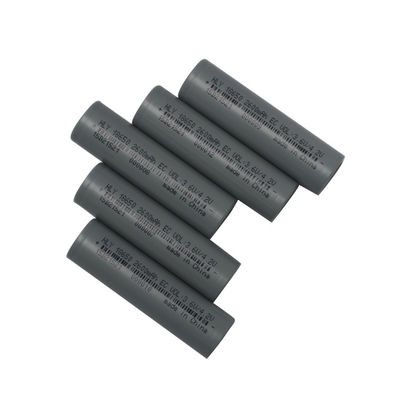दो पहिया कार के लिए उच्च निर्वहन 18650 रिचार्जेबल ली आयन बैटरी 2600mah