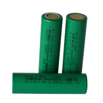 तेज टॉर्च के लिए उच्च दर 3C रिचार्जेबल 3.7v 18650 बैटरी 2500mah
