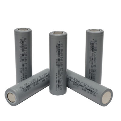 हाई पावर बेलनाकार ली आयन 2600mah 18650 बैटरी रिचार्जेबल